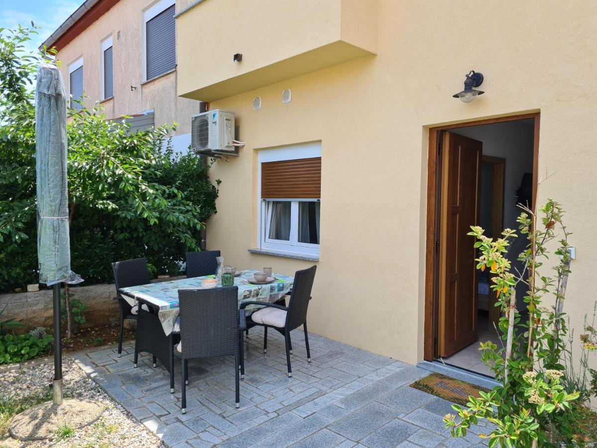 Apartman Luka 班约勒 外观 照片